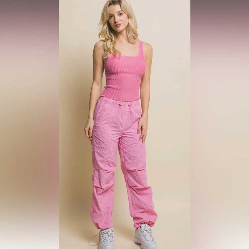 38 Fabulous Parachute Pants with Elastic Waist - Picture 5 of 6